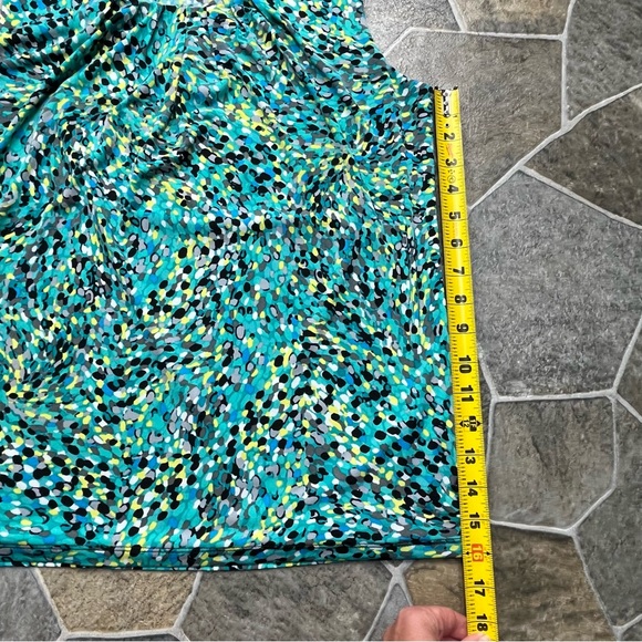 Kasper Sleeveless Top - Picture 9 of 10